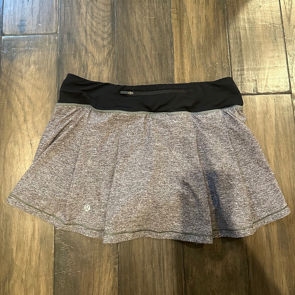Lululemon Gray and Black Skirt